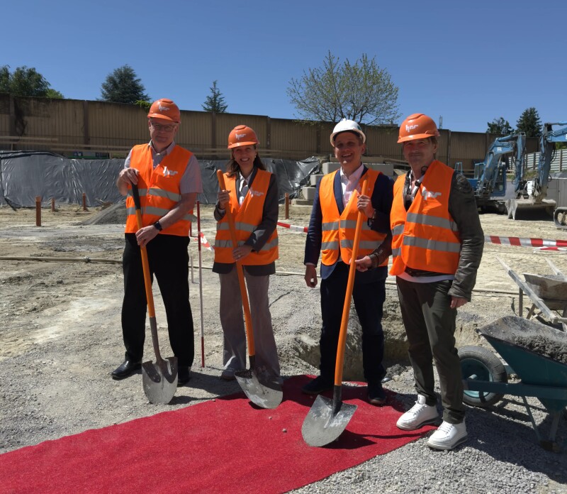 MON22 - 16.05.2025 - Pose de la première pierre